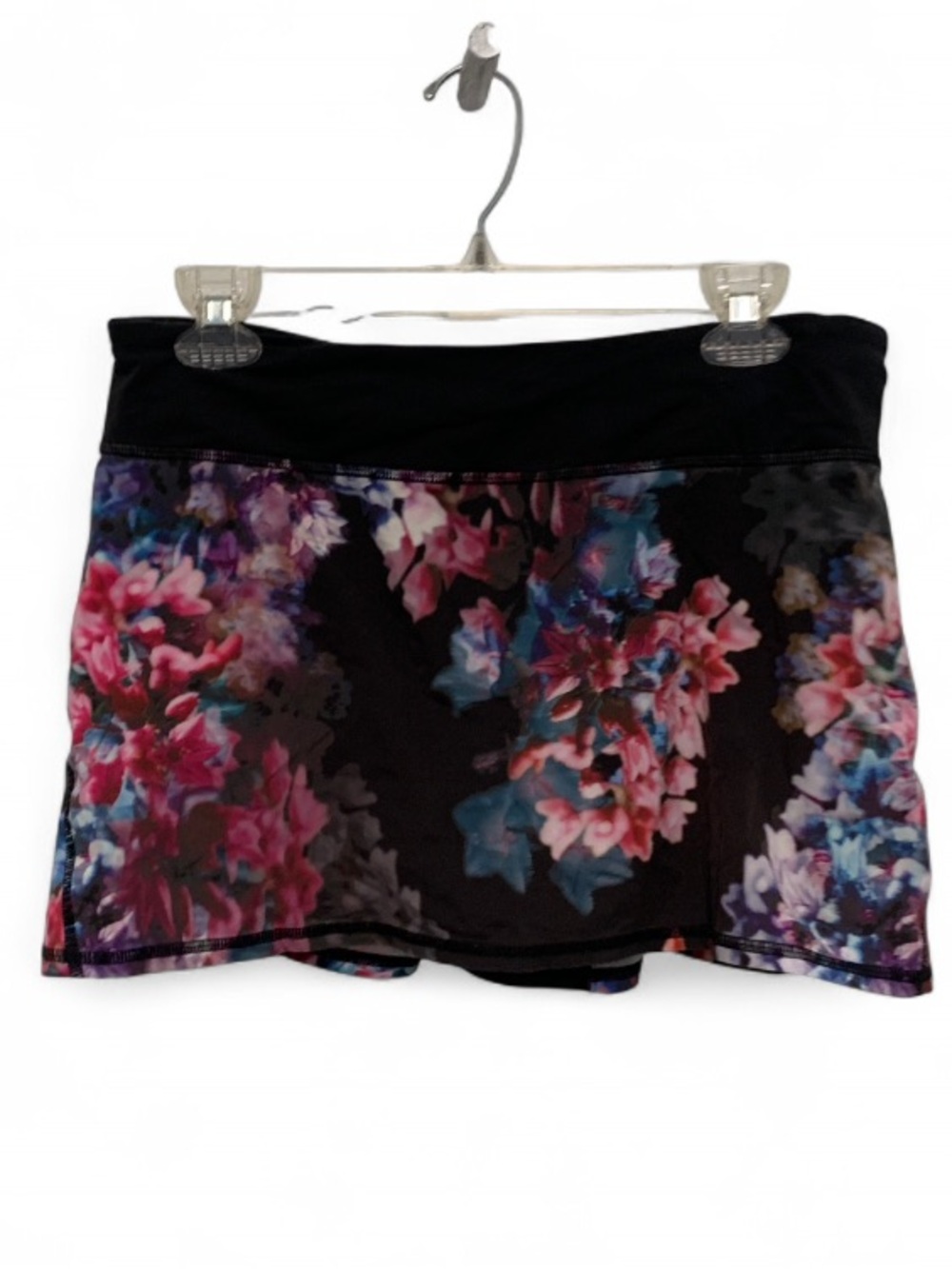 Lululemon Pace Setter Black Floral Print Plated Back Mini Skirt